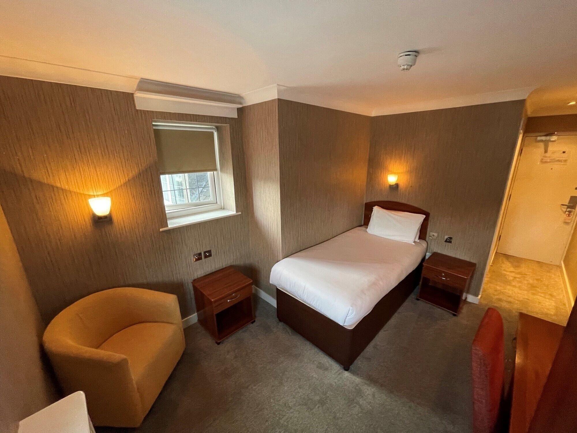 The Park Hotel Sefton Экстерьер фото